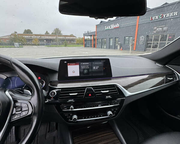 Белый БМВ 5 Серия, объемом двигателя 2 л и пробегом 157 тыс. км за 24500 $, фото 22 на Automoto.ua