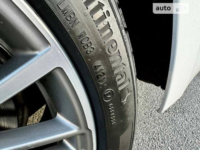 Белый БМВ 5 Серия, объемом двигателя 2 л и пробегом 83 тыс. км за 28800 $, фото 50 на Automoto.ua