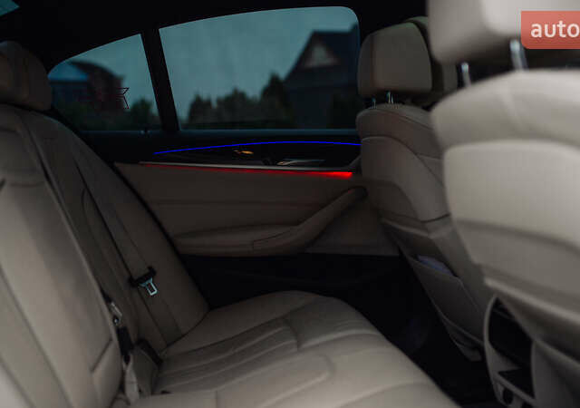 Белый БМВ 5 Серия, объемом двигателя 3 л и пробегом 139 тыс. км за 35000 $, фото 45 на Automoto.ua