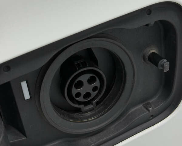 Белый БМВ 5 Серия, объемом двигателя 2 л и пробегом 169 тыс. км за 27500 $, фото 19 на Automoto.ua