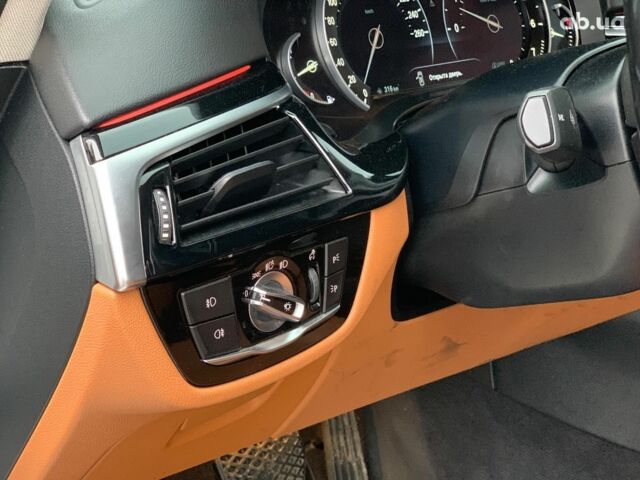 Білий БМВ 5 Серія, об'ємом двигуна 2 л та пробігом 220 тис. км за 23290 $, фото 23 на Automoto.ua