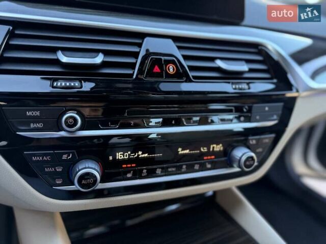 БМВ 5 Серія 2017 у Стрые на Automoto.ua Білий БМВ 5 Серія, об'ємом двигуна 2 л та пробігом 153 тис. км за 24500 $, фото 41 на Automoto.ua