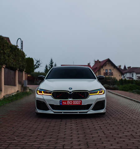 Белый БМВ 5 Серия, объемом двигателя 3 л и пробегом 139 тыс. км за 35000 $, фото 6 на Automoto.ua