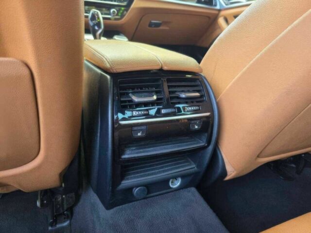 Білий БМВ 5 Серія, об'ємом двигуна 2 л та пробігом 70 тис. км за 13550 $, фото 12 на Automoto.ua