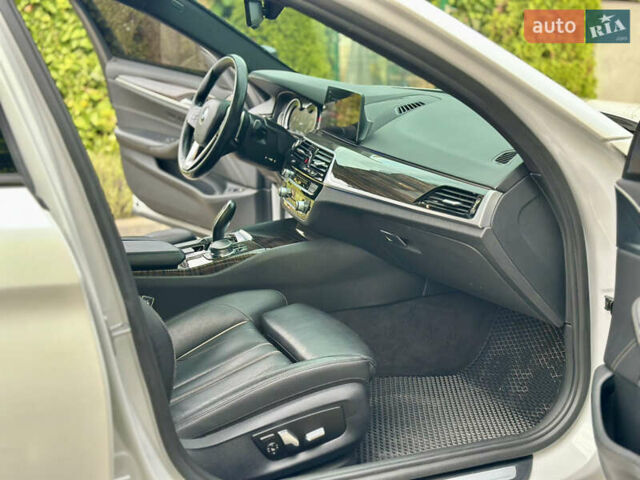 Білий БМВ 5 Серія, об'ємом двигуна 2 л та пробігом 132 тис. км за 24500 $, фото 41 на Automoto.ua