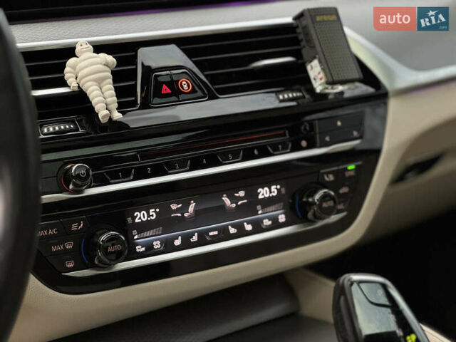 Белый БМВ 5 Серия, объемом двигателя 4.39 л и пробегом 106 тыс. км за 38000 $, фото 18 на Automoto.ua