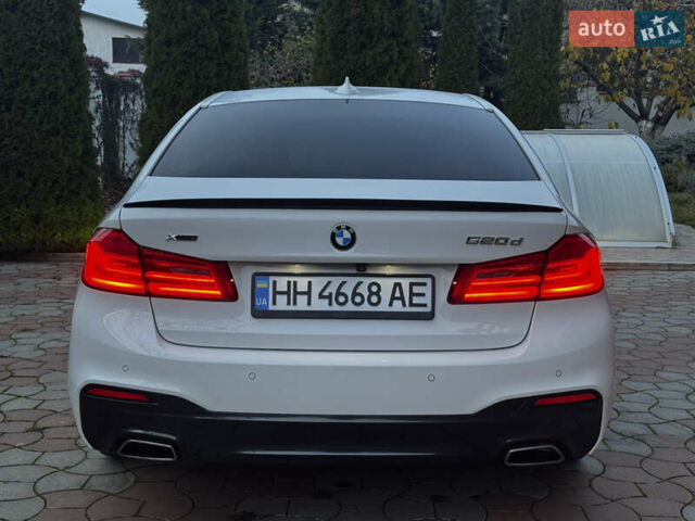 Білий БМВ 5 Серія, об'ємом двигуна 2 л та пробігом 123 тис. км за 31900 $, фото 10 на Automoto.ua