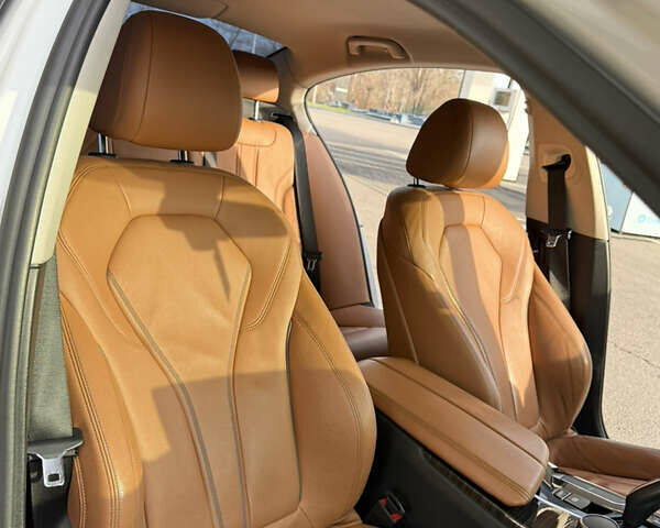 Белый БМВ 5 Серия, объемом двигателя 3 л и пробегом 140 тыс. км за 31900 $, фото 21 на Automoto.ua