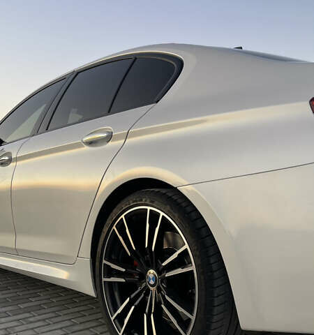 Белый БМВ 5 Серия, объемом двигателя 2.99 л и пробегом 245 тыс. км за 36000 $, фото 8 на Automoto.ua