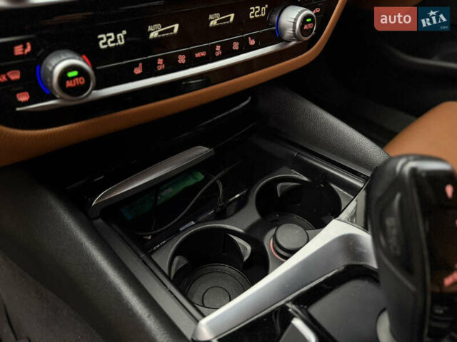 Білий БМВ 5 Серія, об'ємом двигуна 2 л та пробігом 222 тис. км за 23500 $, фото 19 на Automoto.ua