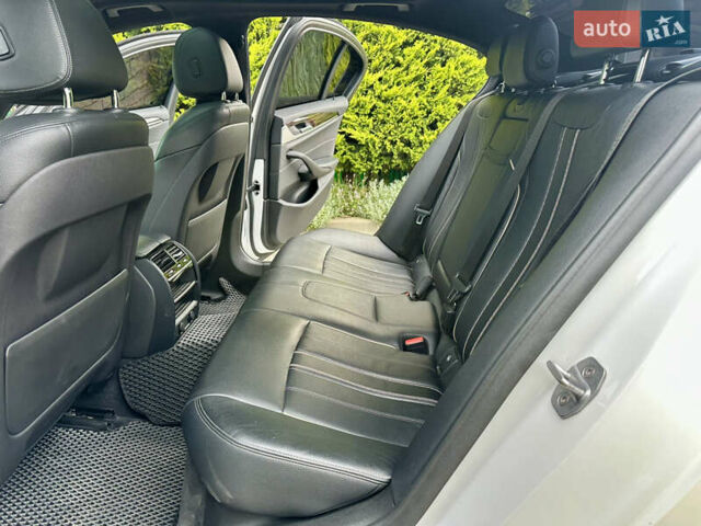 Білий БМВ 5 Серія, об'ємом двигуна 2 л та пробігом 132 тис. км за 24500 $, фото 30 на Automoto.ua