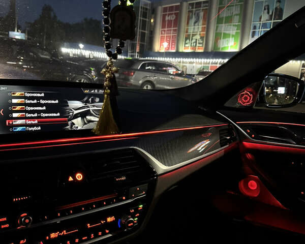 Белый БМВ 5 Серия, объемом двигателя 3 л и пробегом 180 тыс. км за 35400 $, фото 77 на Automoto.ua