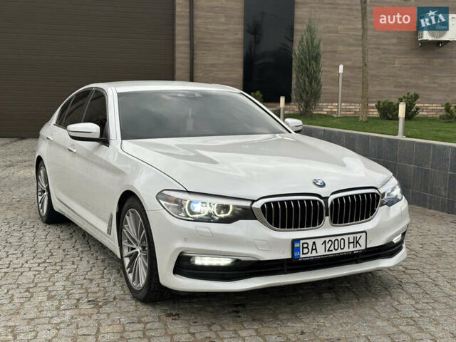 Белый БМВ 5 Серия, объемом двигателя 2 л и пробегом 211 тыс. км за 23400 $, фото 2 на Automoto.ua