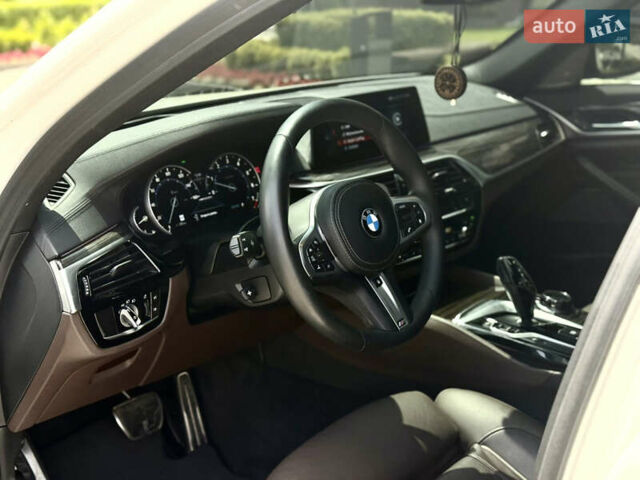 Білий БМВ 5 Серія, об'ємом двигуна 4.39 л та пробігом 153 тис. км за 39500 $, фото 13 на Automoto.ua