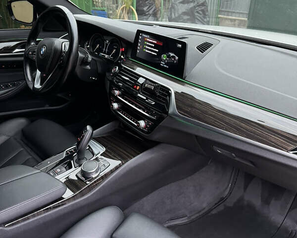 Белый БМВ 5 Серия, объемом двигателя 2 л и пробегом 128 тыс. км за 26000 $, фото 25 на Automoto.ua