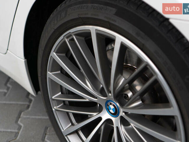 Білий БМВ 5 Серія, об'ємом двигуна 2 л та пробігом 178 тис. км за 25300 $, фото 10 на Automoto.ua