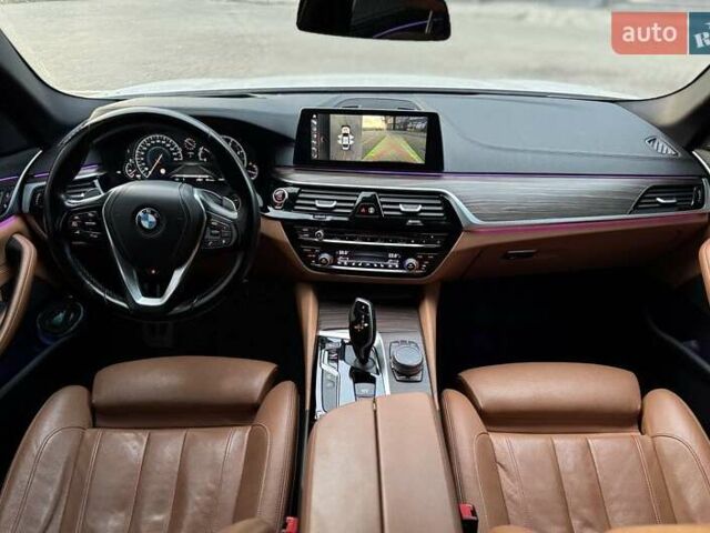 Белый БМВ 5 Серия, объемом двигателя 2 л и пробегом 141 тыс. км за 28999 $, фото 35 на Automoto.ua