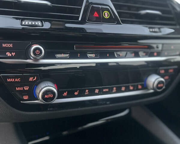 Белый БМВ 5 Серия, объемом двигателя 2.99 л и пробегом 245 тыс. км за 36000 $, фото 31 на Automoto.ua