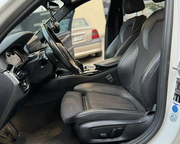 Білий БМВ 5 Серія, об'ємом двигуна 2.99 л та пробігом 290 тис. км за 28000 $, фото 12 на Automoto.ua