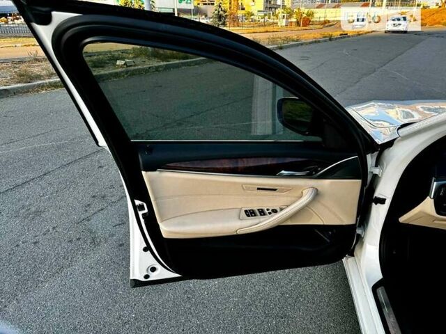 Белый БМВ 5 Серия, объемом двигателя 2 л и пробегом 83 тыс. км за 28800 $, фото 31 на Automoto.ua