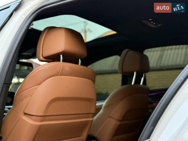 Білий БМВ 5 Серія, об'ємом двигуна 3 л та пробігом 159 тис. км за 33500 $, фото 34 на Automoto.ua