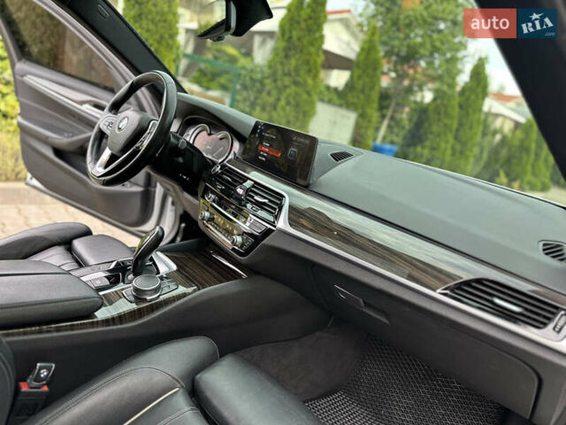 Білий БМВ 5 Серія, об'ємом двигуна 2 л та пробігом 132 тис. км за 24500 $, фото 39 на Automoto.ua