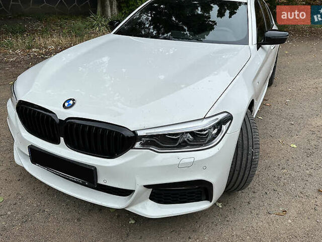БМВ 5 Серия 2017 в Львове на Automoto.ua Белый БМВ 5 Серия, объемом двигателя 2 л и пробегом 107 тыс. км за 27500 $, фото 2 на Automoto.ua
