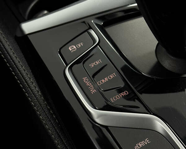 Белый БМВ 5 Серия, объемом двигателя 2 л и пробегом 169 тыс. км за 27500 $, фото 14 на Automoto.ua