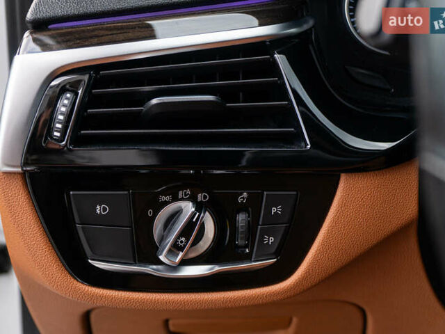 Білий БМВ 5 Серія, об'ємом двигуна 2 л та пробігом 178 тис. км за 25300 $, фото 15 на Automoto.ua