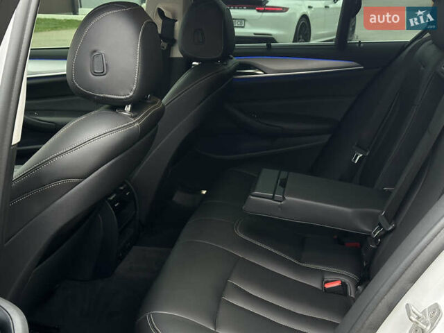 Білий БМВ 5 Серія, об'ємом двигуна 2 л та пробігом 207 тис. км за 24500 $, фото 8 на Automoto.ua