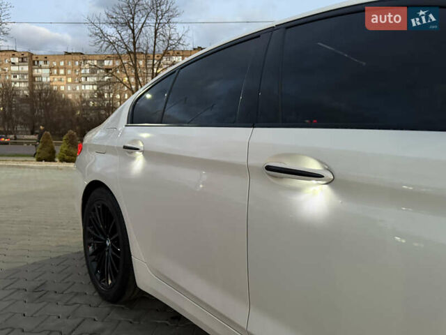 Белый БМВ 5 Серия, объемом двигателя 2 л и пробегом 130 тыс. км за 25500 $, фото 72 на Automoto.ua