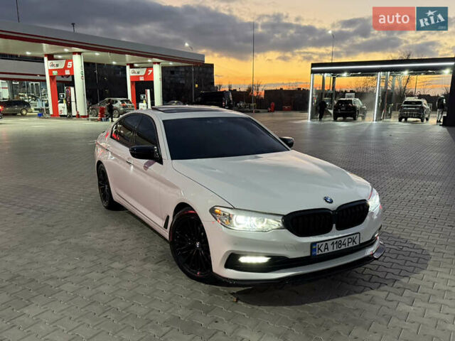 Белый БМВ 5 Серия, объемом двигателя 2 л и пробегом 130 тыс. км за 25500 $, фото 3 на Automoto.ua