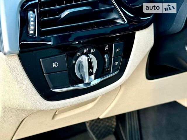 Белый БМВ 5 Серия, объемом двигателя 2 л и пробегом 83 тыс. км за 28800 $, фото 34 на Automoto.ua