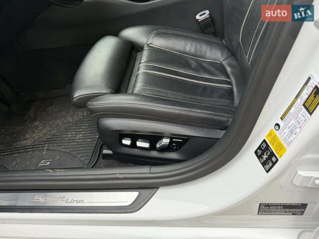 Белый БМВ 5 Серия, объемом двигателя 3 л и пробегом 132 тыс. км за 31500 $, фото 19 на Automoto.ua