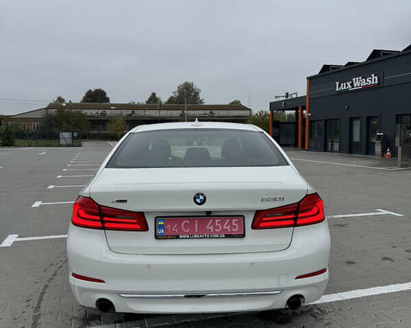 Белый БМВ 5 Серия, объемом двигателя 2 л и пробегом 157 тыс. км за 24500 $, фото 3 на Automoto.ua