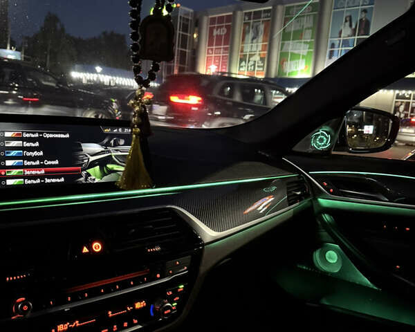 Белый БМВ 5 Серия, объемом двигателя 3 л и пробегом 180 тыс. км за 31900 $, фото 76 на Automoto.ua