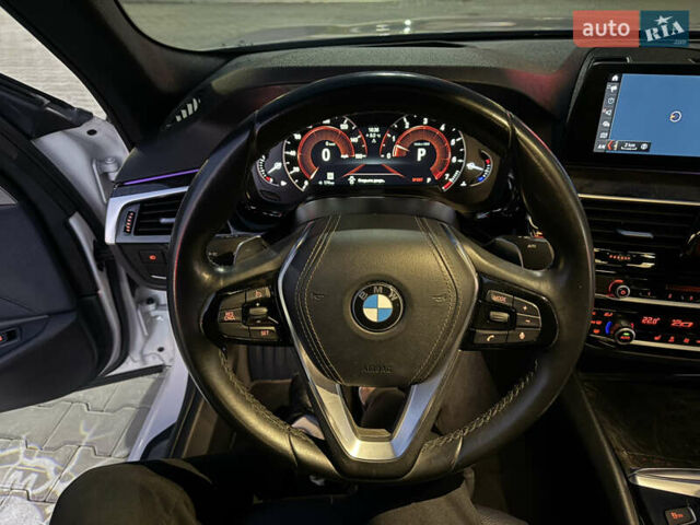 Белый БМВ 5 Серия, объемом двигателя 2 л и пробегом 130 тыс. км за 25500 $, фото 42 на Automoto.ua