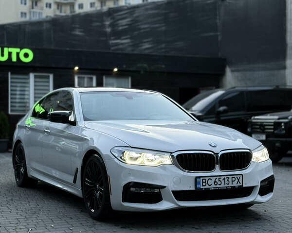 Белый БМВ 5 Серия, объемом двигателя 2 л и пробегом 130 тыс. км за 28000 $, фото 1 на Automoto.ua