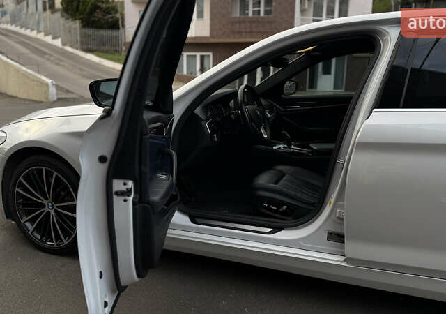 Белый БМВ 5 Серия, объемом двигателя 2 л и пробегом 143 тыс. км за 24800 $, фото 45 на Automoto.ua