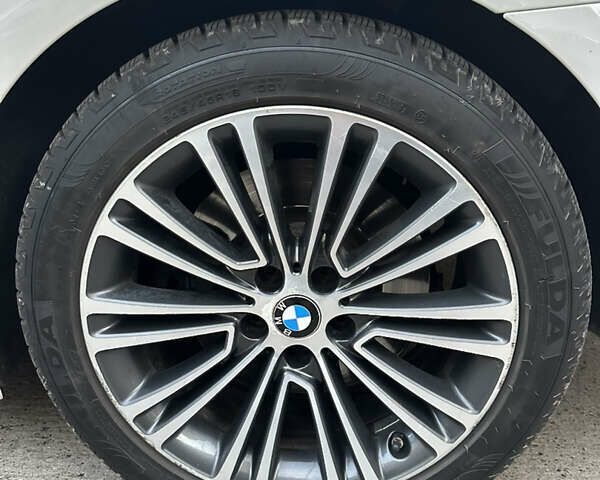 Білий БМВ 5 Серія, об'ємом двигуна 2.99 л та пробігом 290 тис. км за 28000 $, фото 22 на Automoto.ua