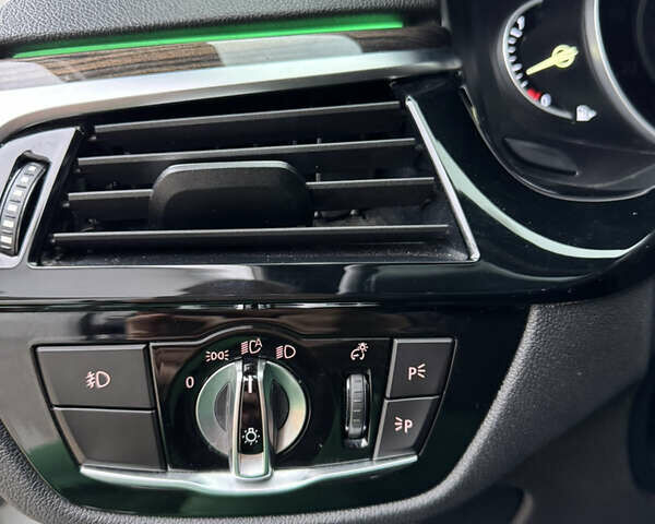 Белый БМВ 5 Серия, объемом двигателя 2 л и пробегом 128 тыс. км за 26000 $, фото 16 на Automoto.ua