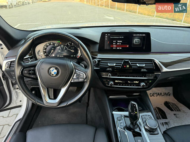 Белый БМВ 5 Серия, объемом двигателя 2 л и пробегом 209 тыс. км за 21900 $, фото 32 на Automoto.ua