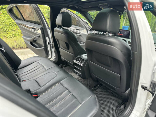 Белый БМВ 5 Серия, объемом двигателя 2 л и пробегом 132 тыс. км за 24500 $, фото 28 на Automoto.ua