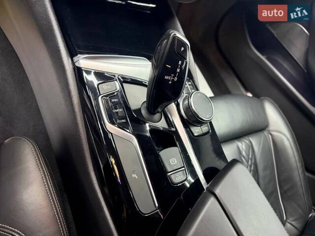 Белый БМВ 5 Серия, объемом двигателя 2.99 л и пробегом 245 тыс. км за 33000 $, фото 9 на Automoto.ua