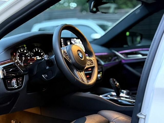 Белый БМВ 5 Серия, объемом двигателя 2 л и пробегом 128 тыс. км за 29000 $, фото 3 на Automoto.ua