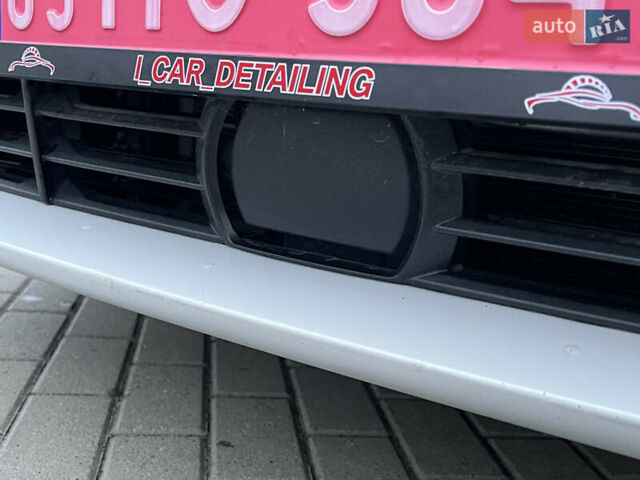 Белый БМВ 5 Серия, объемом двигателя 2 л и пробегом 196 тыс. км за 23000 $, фото 31 на Automoto.ua