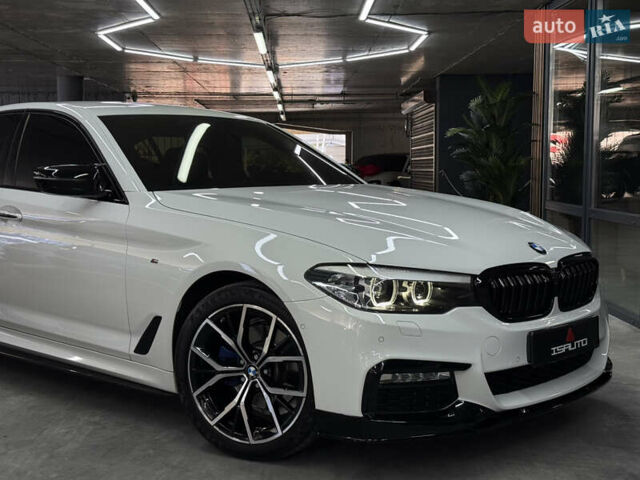 Білий БМВ 5 Серія, об'ємом двигуна 2 л та пробігом 124 тис. км за 33999 $, фото 2 на Automoto.ua