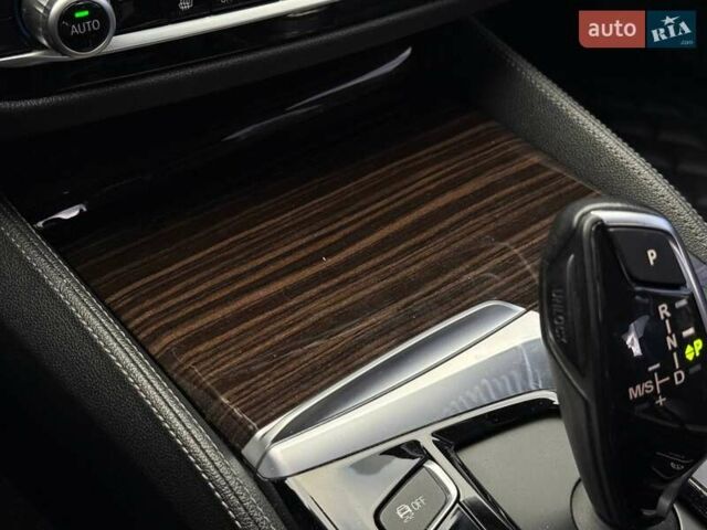 Білий БМВ 5 Серія, об'ємом двигуна 2 л та пробігом 115 тис. км за 26500 $, фото 63 на Automoto.ua