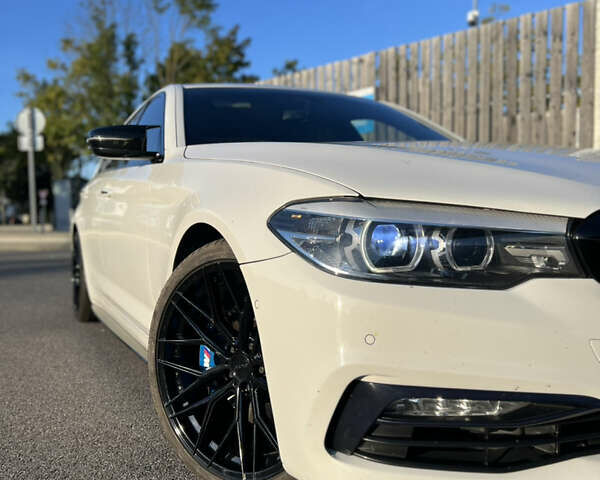 Белый БМВ 5 Серия, объемом двигателя 2 л и пробегом 175 тыс. км за 27000 $, фото 2 на Automoto.ua