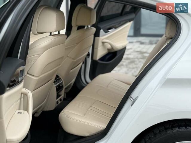 Білий БМВ 5 Серія, об'ємом двигуна 2 л та пробігом 153 тис. км за 23900 $, фото 28 на Automoto.ua